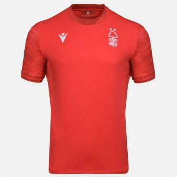 prima maglia Nottingham Forest 2023