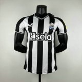 Versione del giocatore maglia Newcastle casa 2024