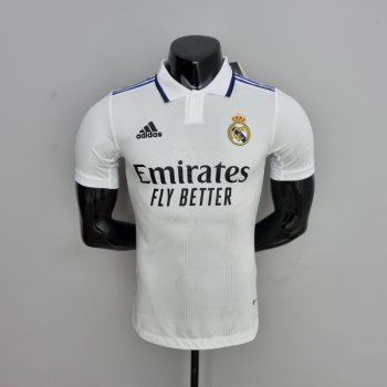 Versione del giocatore maglia Real Madrid casa 2023