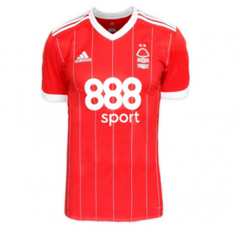 prima maglia Nottingham Forest 2018