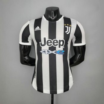 Versione del giocatore maglia Juventus casa 2022