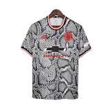 maglia Manchester United edizione concettuale Serpente Modello 2022